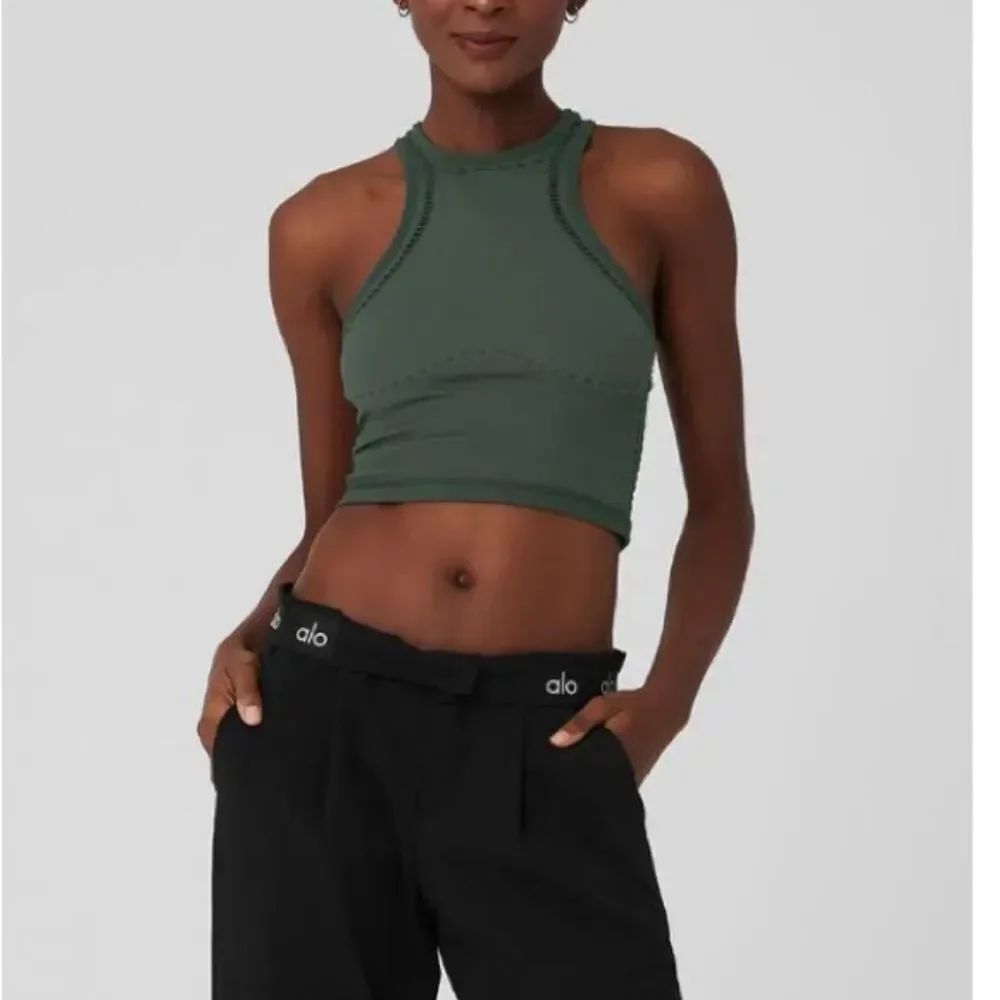 Alo
Women’s Seamless Open Air Racerback Tank - Dark Cactus